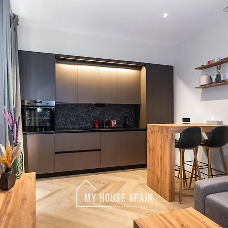 Апартаменты Myhousespain - Diseno Y Lujo En El Centro Хихон